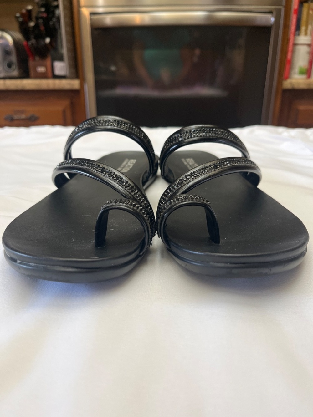Like New Kenneth Cole Gia Sandal. Sz. 9 M. - Picture 12 of 12